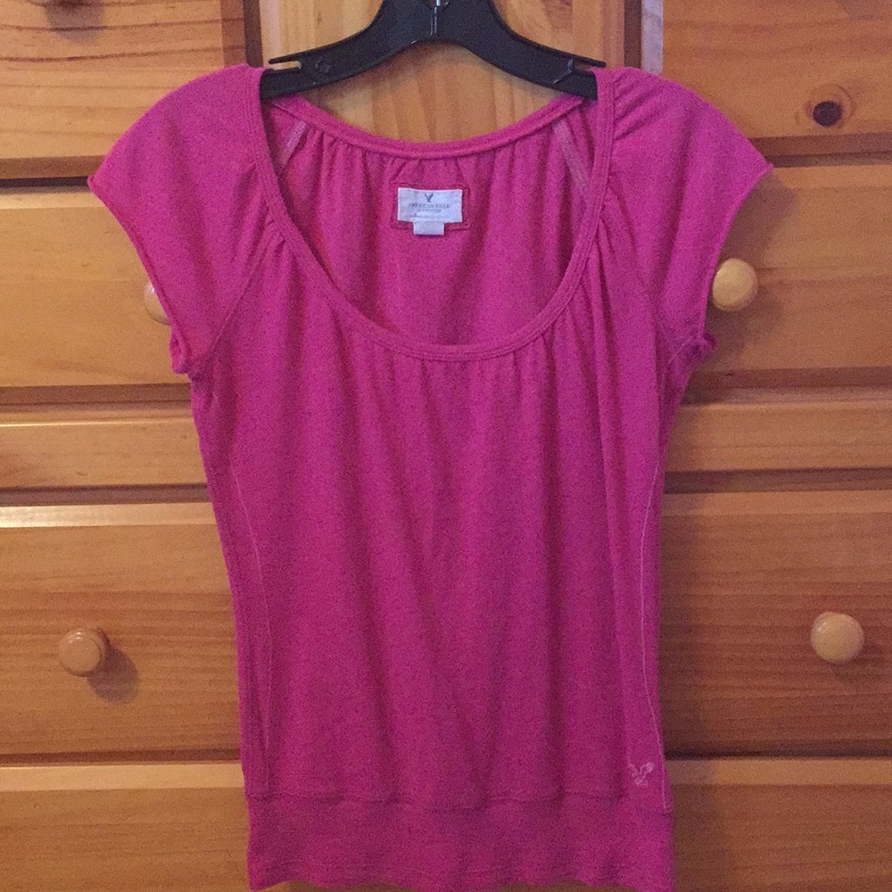 Hot Pink American Eagle Tee!